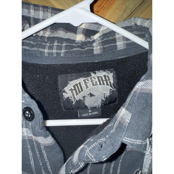 Vintage Y2K No Fear Men's M Button Up flannel Jacket Gray Plaid - Picture 3 of 7